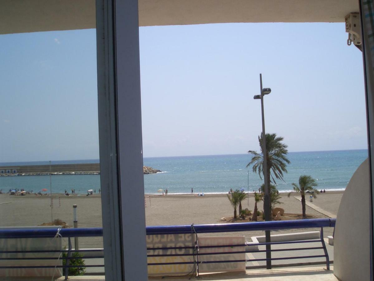 קרבונראס Primerisima Linea De Playa מראה חיצוני תמונה